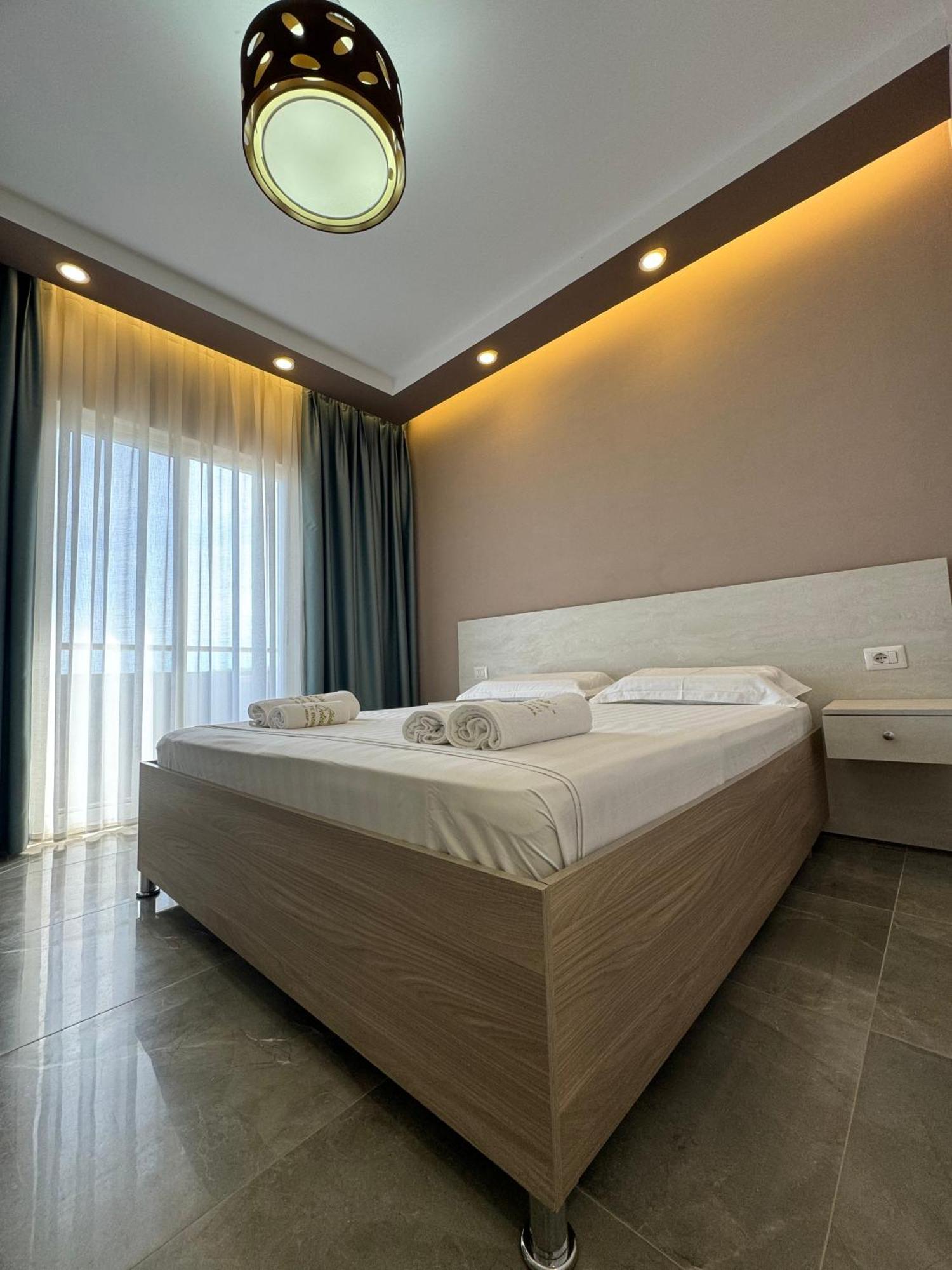 Hotel Qetesia-Te Indriti Velipoje Exterior photo
